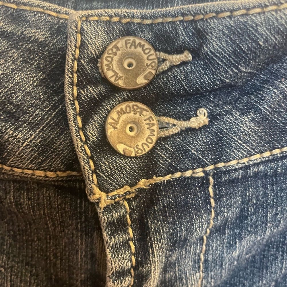 Almost Famous Size 20 5 Pocket Distressed Jeans - Picture 6 of 11
